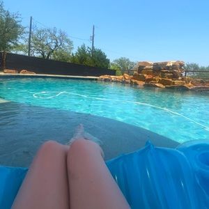 Meet your Posher, Sydney